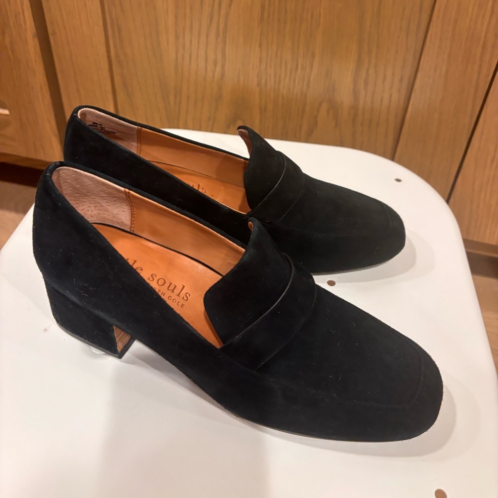 Gentle Souls Ella heeled Loafer - Black Suede